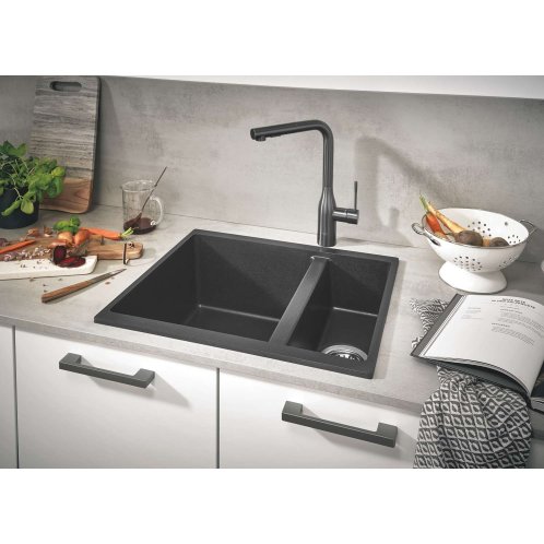Grohe Essence - Páková drezová batéria s výsuvnou spŕškou, kefovaný tmavý grafit 30270AL0