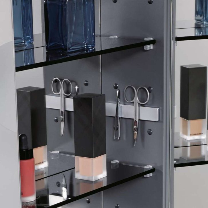 Geberit Option - Zrkadlová skrinka s osvetlením, 60x70x17 cm 500.593.00.1