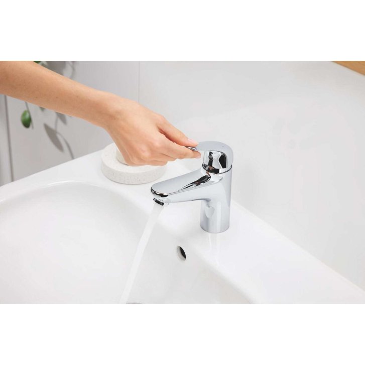 Grohe Swift - Umývadlová batéria, s výpusťou Push-Open, chróm 24318001